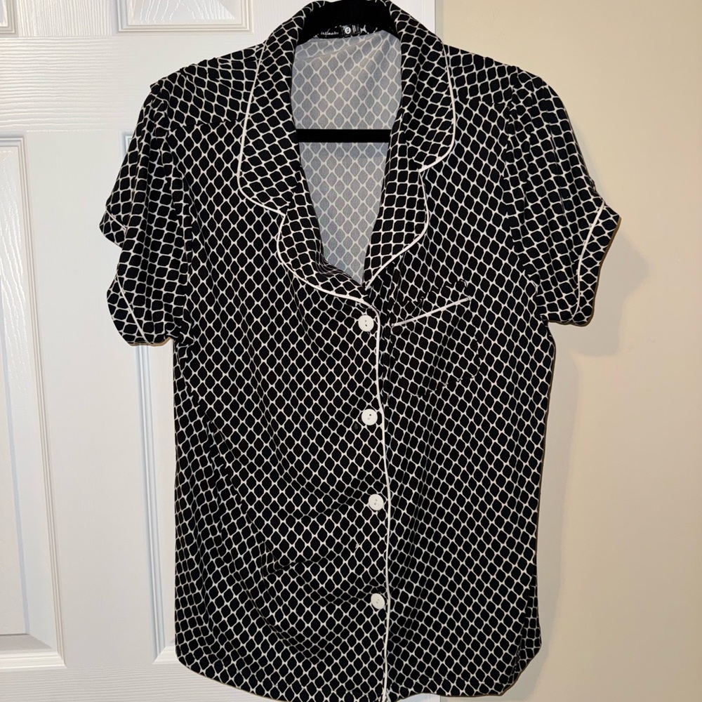 TART Dixie Short Sleeve Button-Up Shirt 💤 - Picture 2 of 4